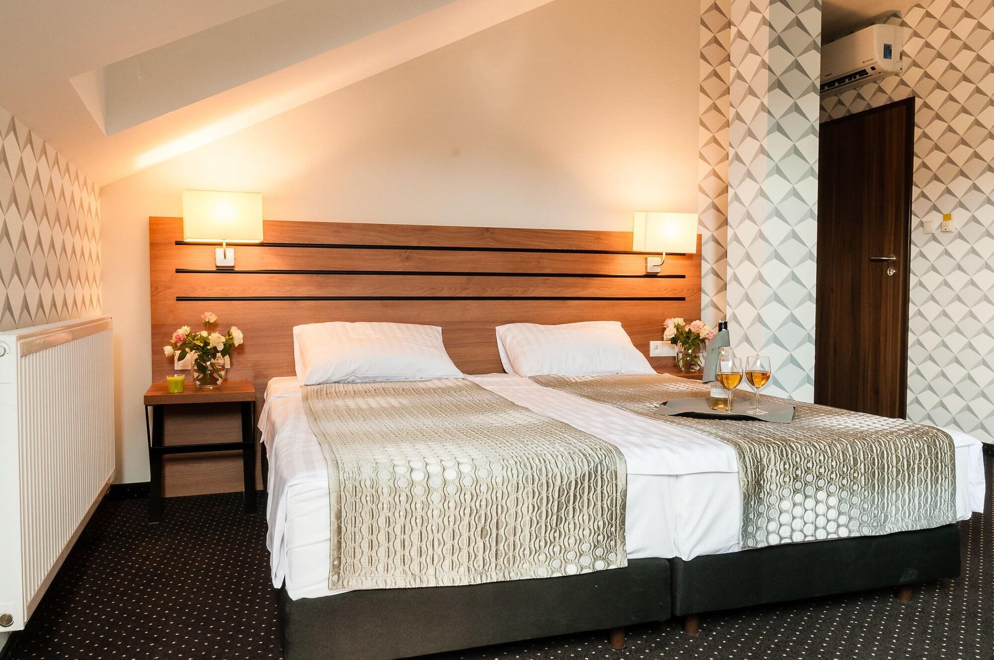 Hotel Wilga Krasków Eksteriør bilde