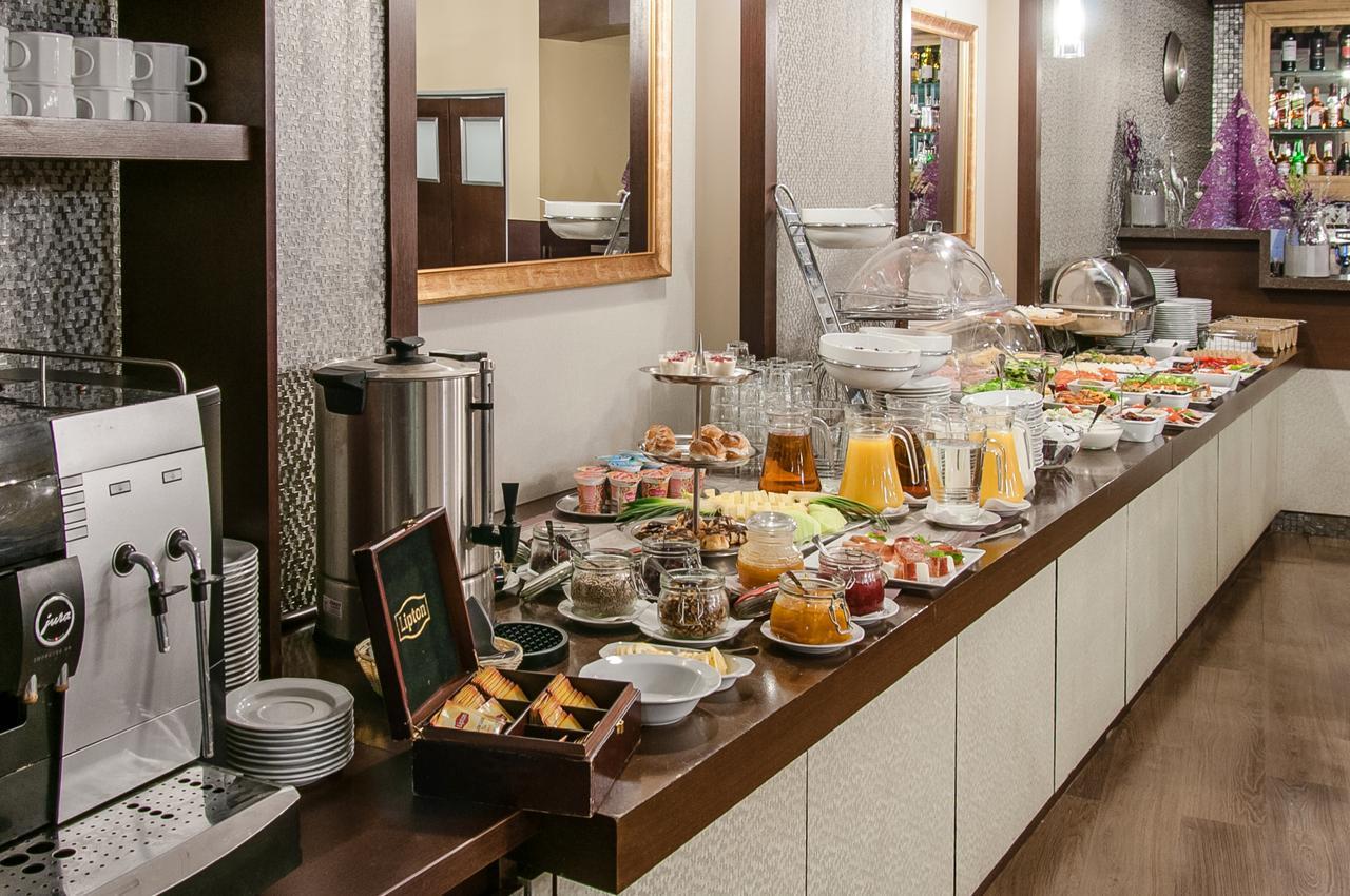 Hotel Wilga Krasków Eksteriør bilde