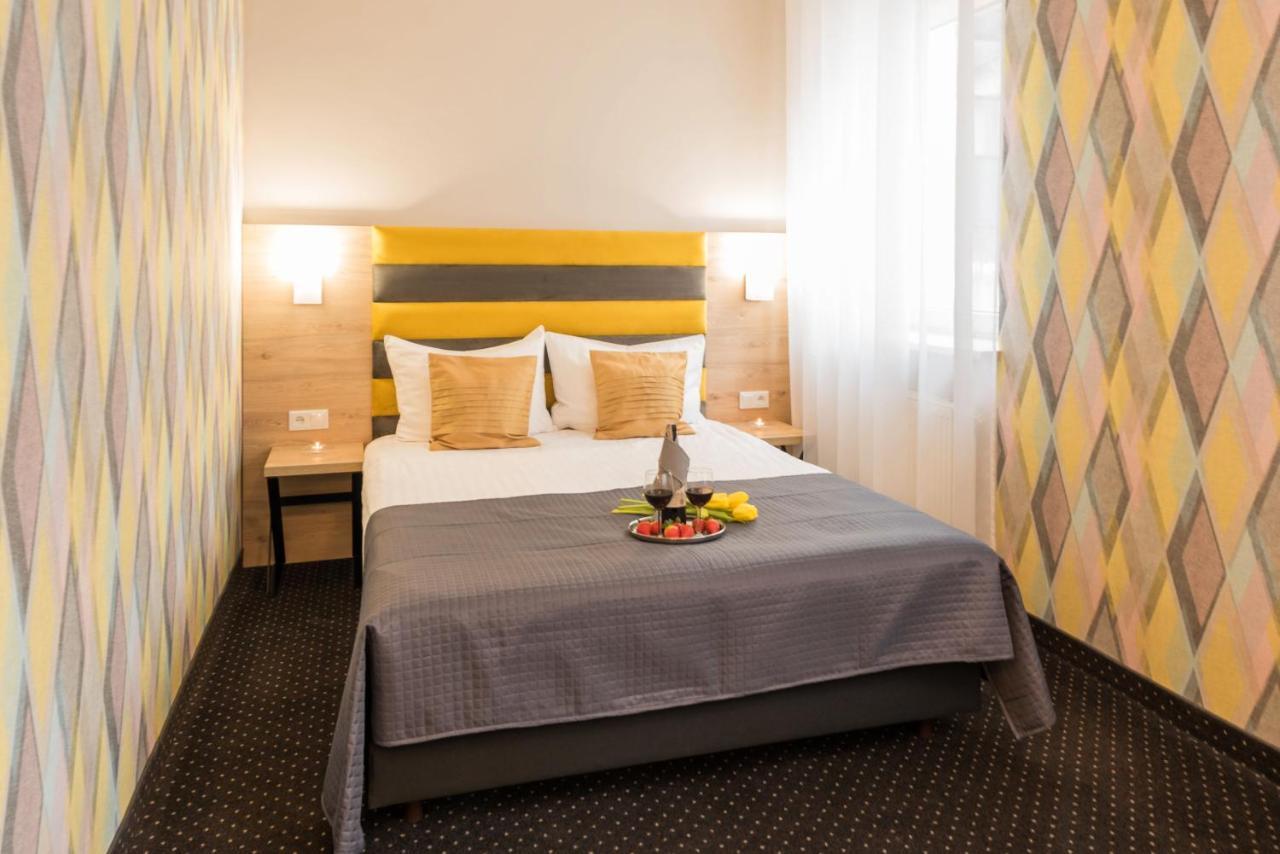 Hotel Wilga Krasków Eksteriør bilde